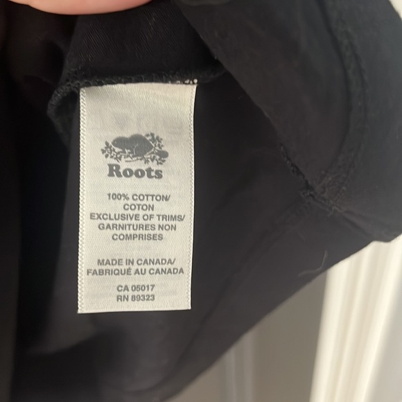 NWT, 1917 Roots Canada 100% cotton black crew neck t-shirt - Picture 5 of 5